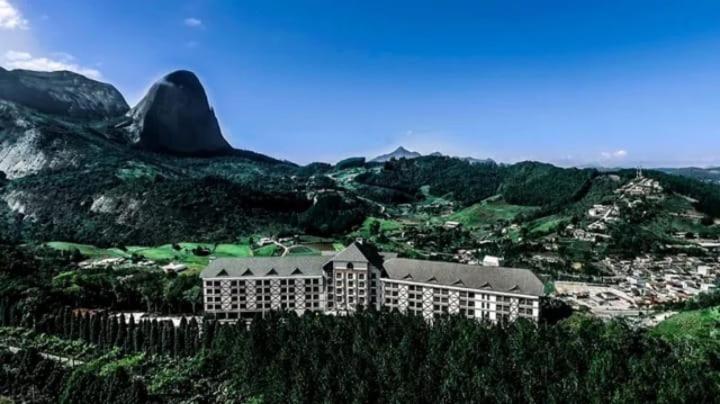 Suite Cond Vista Azul Em Pedra Azul - دومينغوس مارتينز المظهر الخارجي الصورة